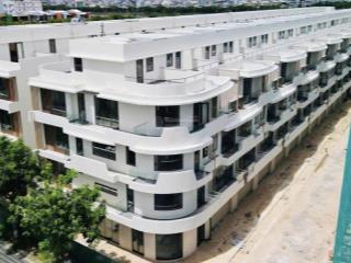 Tuyến đường 27m nằm trung tâm bên bờ sông hàn đà nẵng vị trí đắt địa vừa ở vừa kinh doanh căn hộ