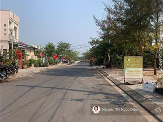 Mặt tiền thi sách trục thông  diện tích 194m2  gần biển cửa đại xây căn hộ siêu đẹp