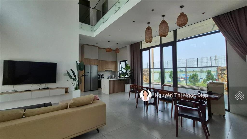 Villa view vịnh mát mẻ  có hồ bơi bbq  mt đường nguyễn hữu an