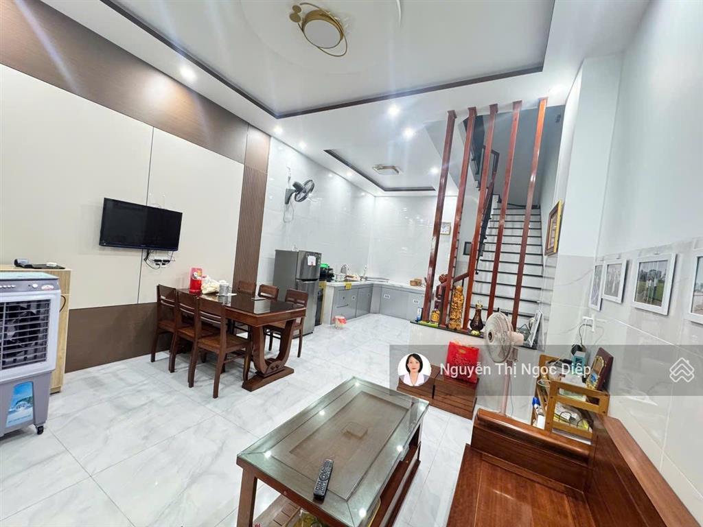 Nhà 3 tầng 3 mê kiên cố trung tâm hải châu giá chủ đang rất cần bán