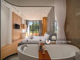 Villa ngay biển mỹ khê  có hồ bơi  thang máy mới đẹp doanh thu khủng
