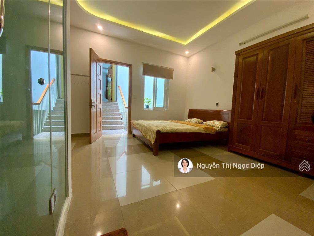 Nhà 4 tầng 4 pn an nhơn gần biển mỹ khê giá cực rẻ