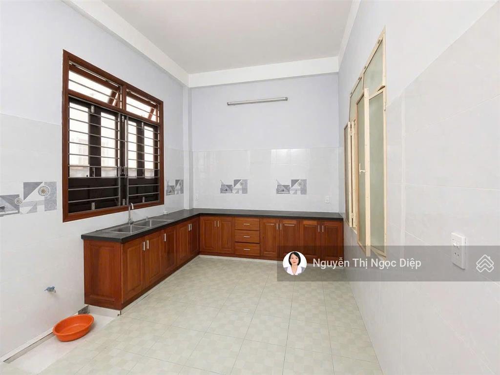 Nợ ngân hàng cần bán căn 2,5 tầng đường 10,5m hải châu mt nguyễn hữu dật