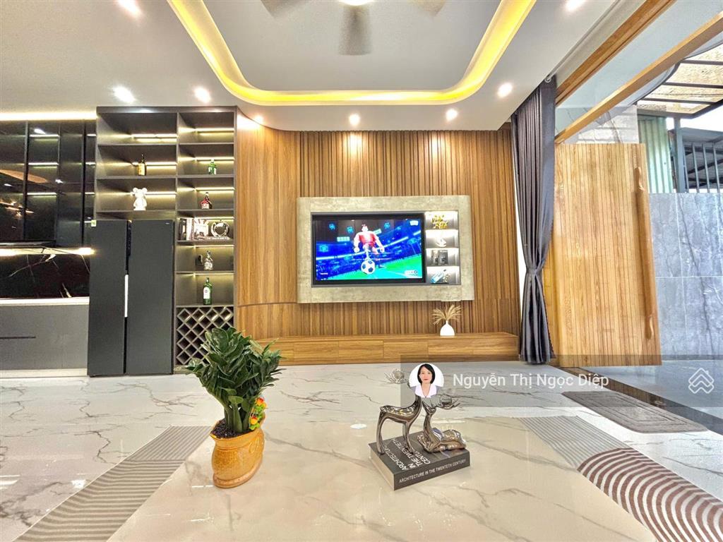 Nếu bạn đang tìm căn nhà để ở, xin đừng bỏ qua căn này, siêu đẹp giá lại hợp lý
