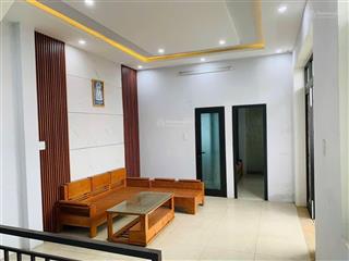 Bán nhà 3 tầng mặt tiền đường trần cao vân và bề ngang 9.3m  gọi đàm tiến