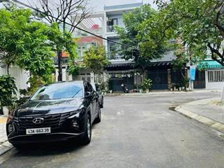 Bán nhà 4 tầng mặt tiền đường tạ mỹ duật  gọi đàm tiến