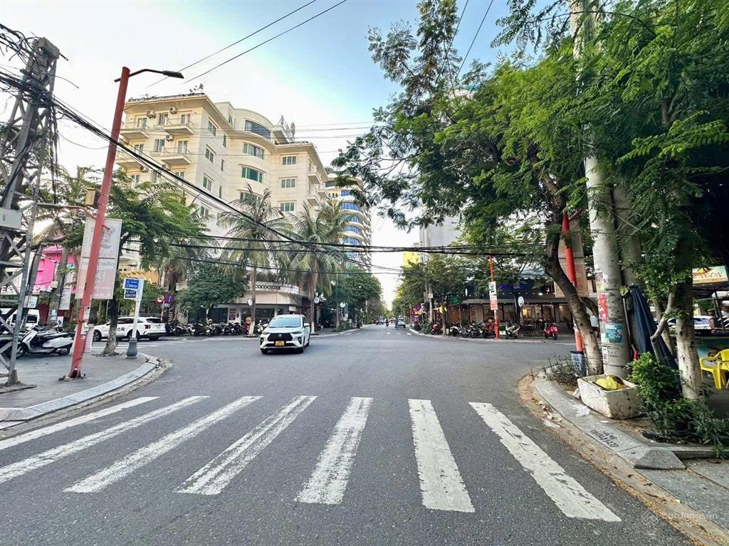 Bán nhà mặt tiền châu thị vĩnh tế  dt 196m ngang 10m  gọi đàm tiến
