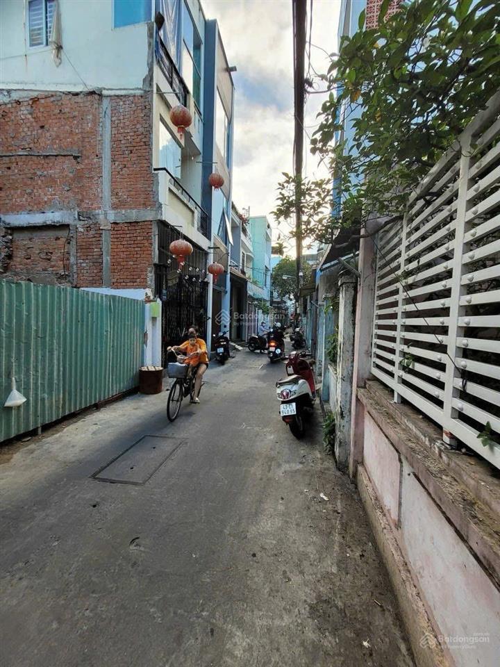 Bán đất kiệt xe tải hoàng diệu  dt 75m2 ngang hơn 8.7m  gần nguyễn văn linh  gọi đàm tiến