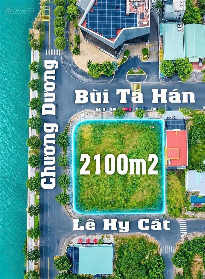 Góc 3 mặt tiền chương dương  bùi tá hán  lê hy cát  dt 2100m  gọi đàm tiến