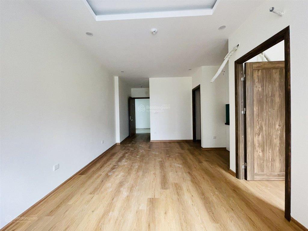 Ngộp bank bán gấp căn 2pn  2wc, sổ hồng, chung cư ori garden, cách vinhomes làng vân 4km