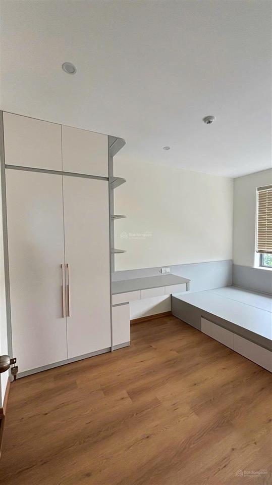 Bán căn hộ 3pn 69,6m2² full nội thất xịn ori garden, chỉ cần xách vali vào ở, đẹp, rẻ