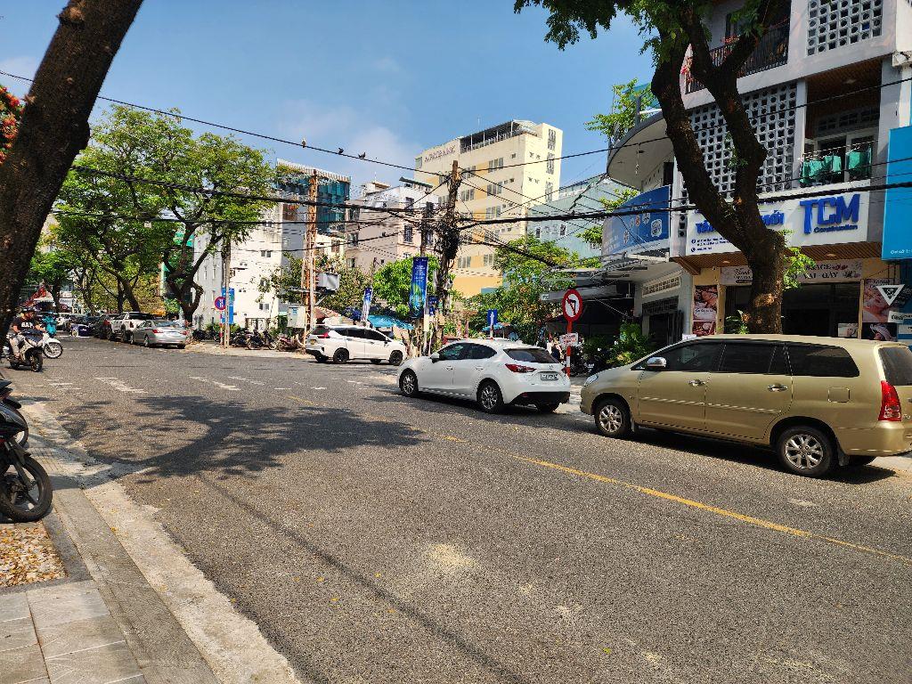 🏡 Nhà 2 tầng đường 10.5m - Thái Phiên, Lõi Trung Đà Nẵng. Thông thẳng ra Sông Hàn. Rất đẹp
