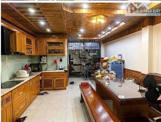 🏡 Nhà 4 tầng, mặt tiền đường 7.5m Trung tâm, Giá quá rẻ. Chót bán nhanh.💎