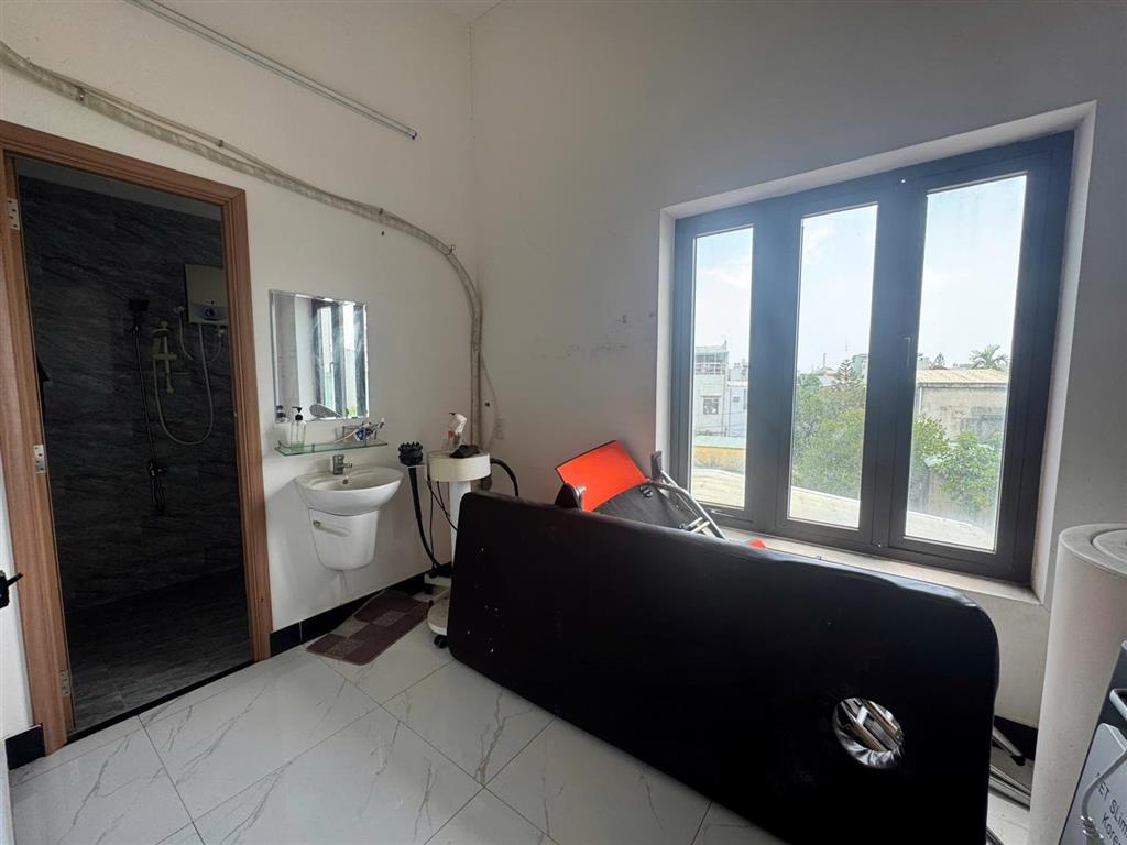 Bán nhà 3 tầng view công viên đường bắc sơn vị trí kinh doanh