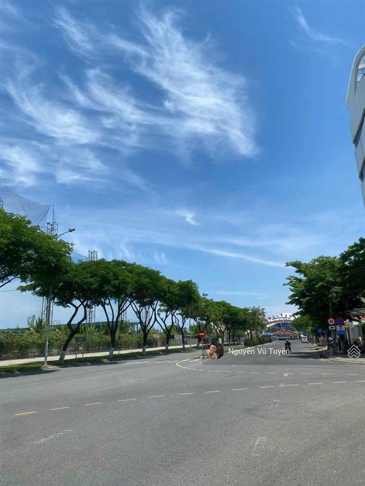 Bán lô đất đẹp đường nguyễn duy  khuê trung  đà nẵng  đối diện công viên