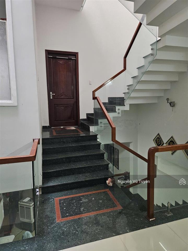 Bán nhà 3 tầng đường đặng hoà  phường hoà xuân  đà nẵng