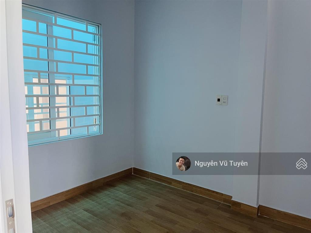 Bán nhà 2 tầng đường bàu năng 9  đà nẵng