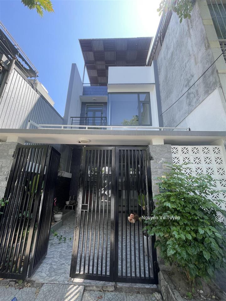 Bán nhà 2 tầng đường bàu năng 9  đà nẵng