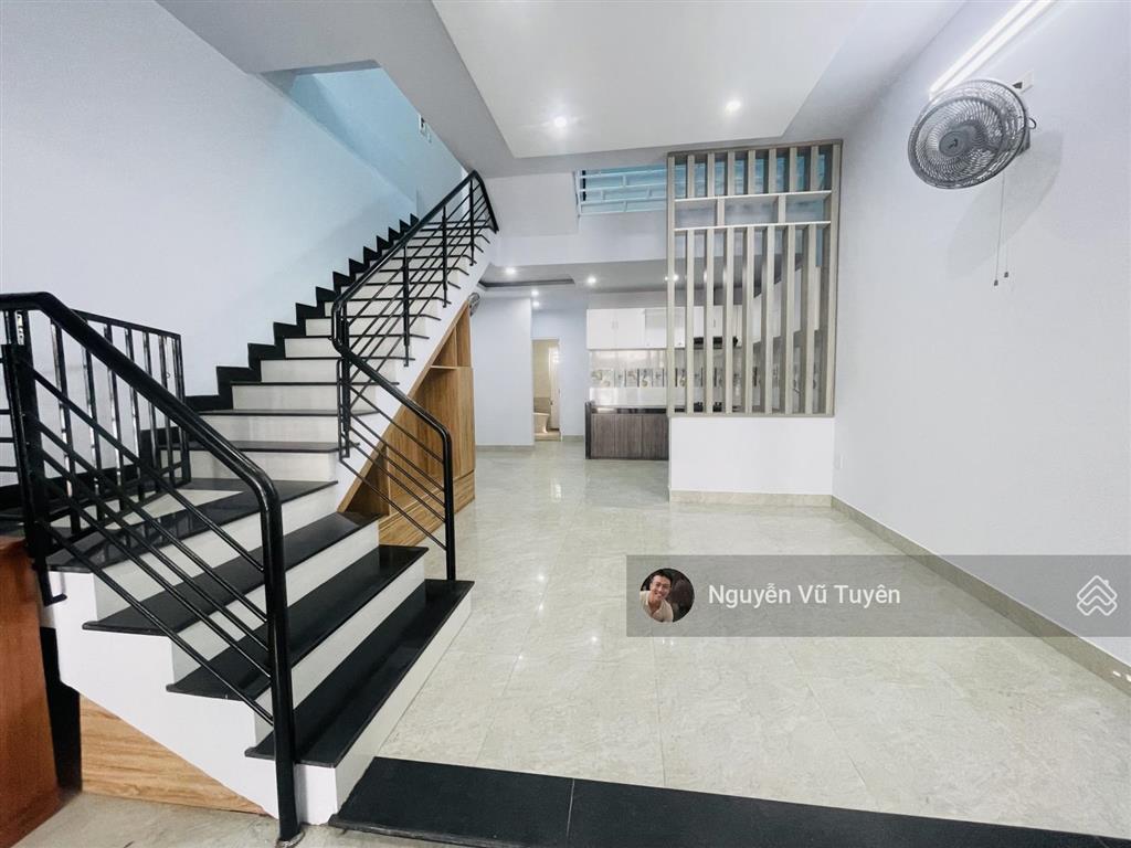 Bán nhà 2 tầng đường bàu năng 9  đà nẵng