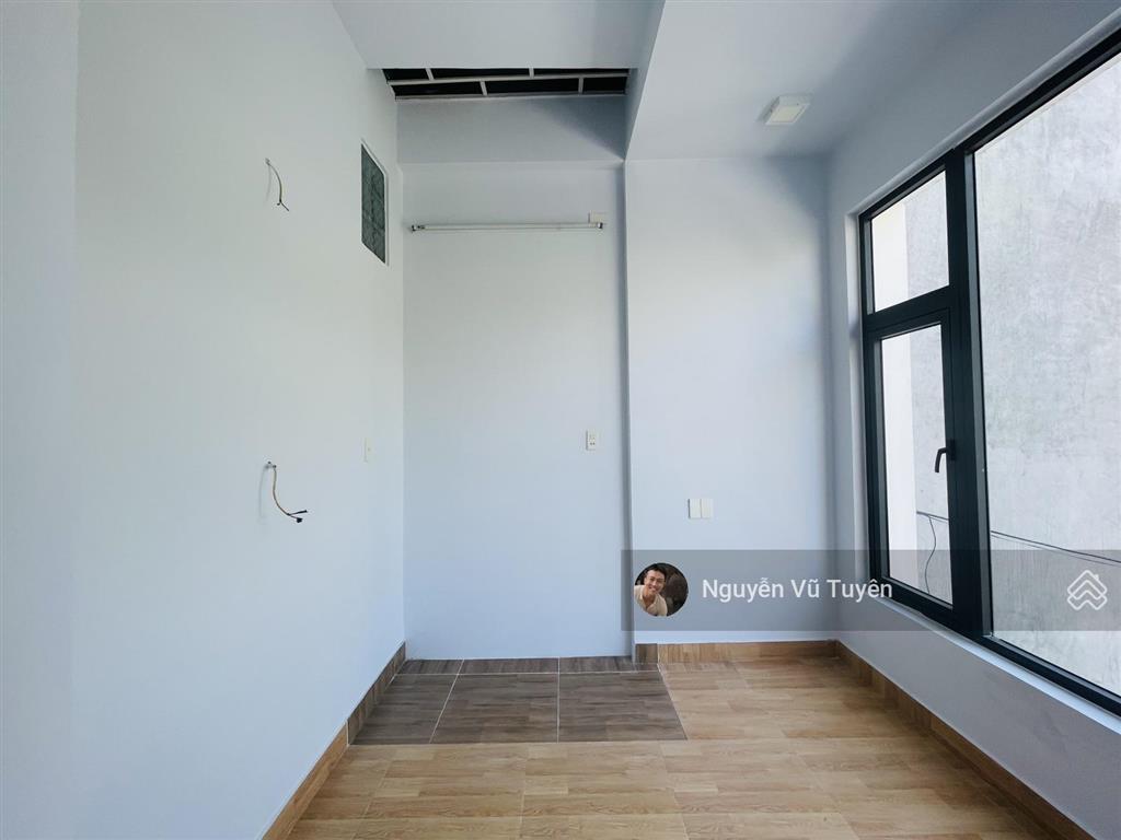 Bán nhà 2 tầng đường bàu năng 9  đà nẵng