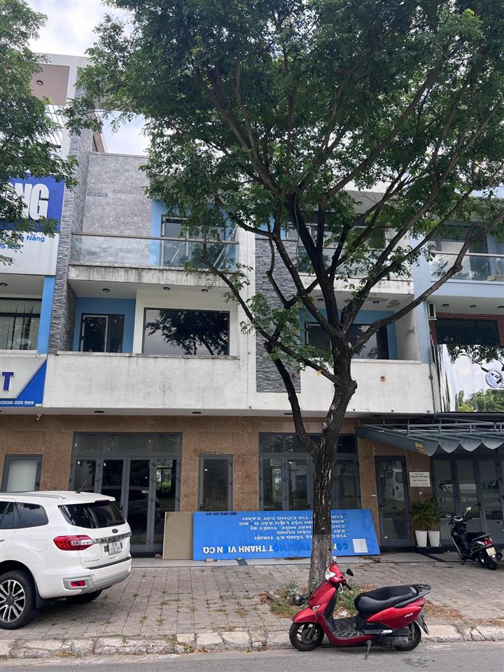 Cho thuê nhà mt nguyễn tất thành 4 tầng