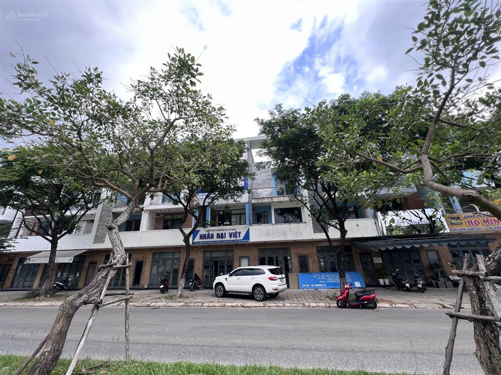 Cho thuê nhà mt nguyễn tất thành 4 tầng