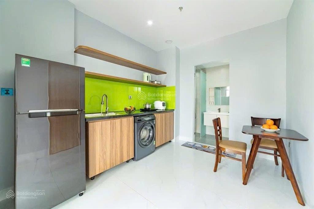 Bán nhà đường mỹ khê 8 sơn trà. dt 80m2 12 phòng dthu 100tr sát hồ nghinh, võ nguyên giáp