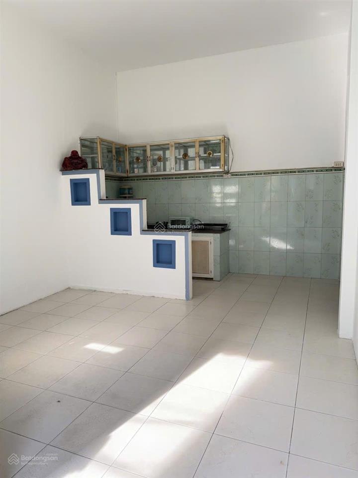 Bán nhà cấp 4 đường trải nhựa 6m hà văn trí. dt 51m2 ở, cho thuê tốt gần xô viết vị trí đẹp