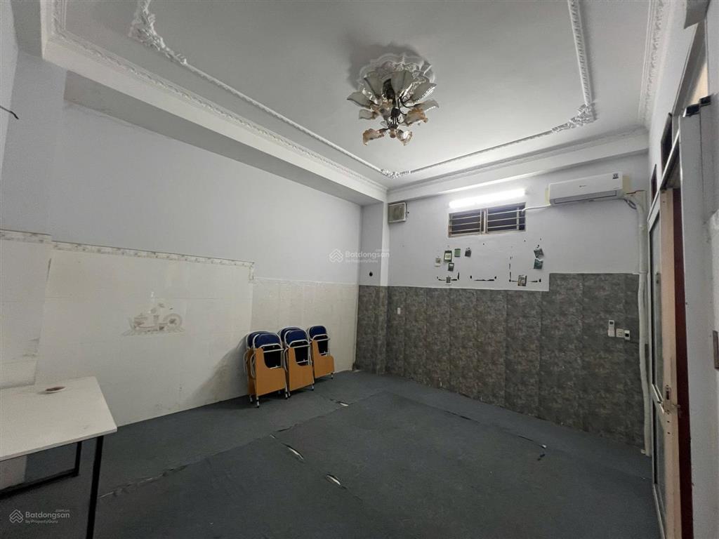 Bán nhà 5 tầng mặt tiền đường 2/9. dt 85m2 ngang 5m có thang máy vận hành cho thuê tốt sát xô viết