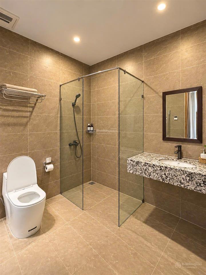 Cho thuê villa fpt city full nội thất có hồ bơi, sân vườn.