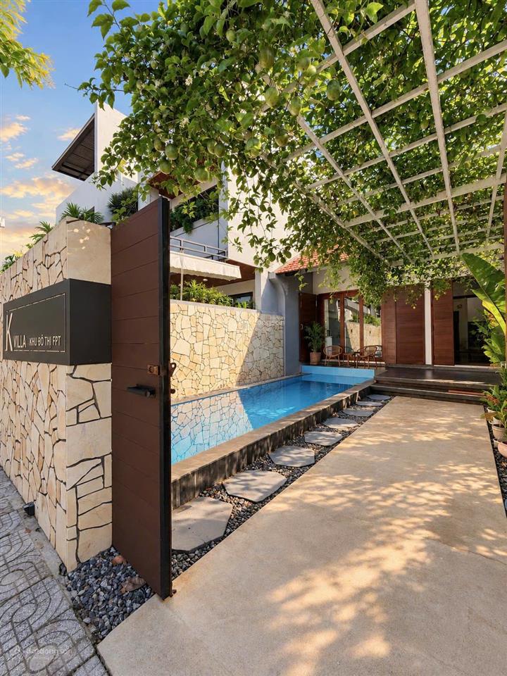Cho thuê villa fpt city full nội thất có hồ bơi, sân vườn.