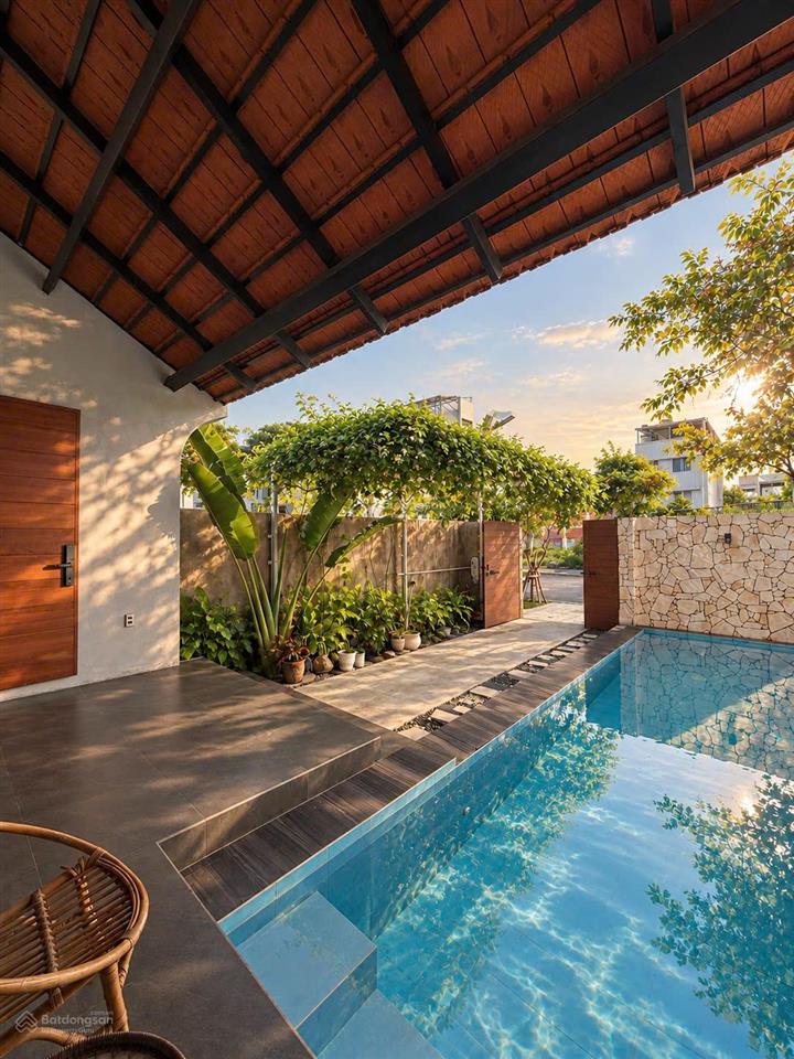 Cho thuê villa fpt city full nội thất có hồ bơi, sân vườn.