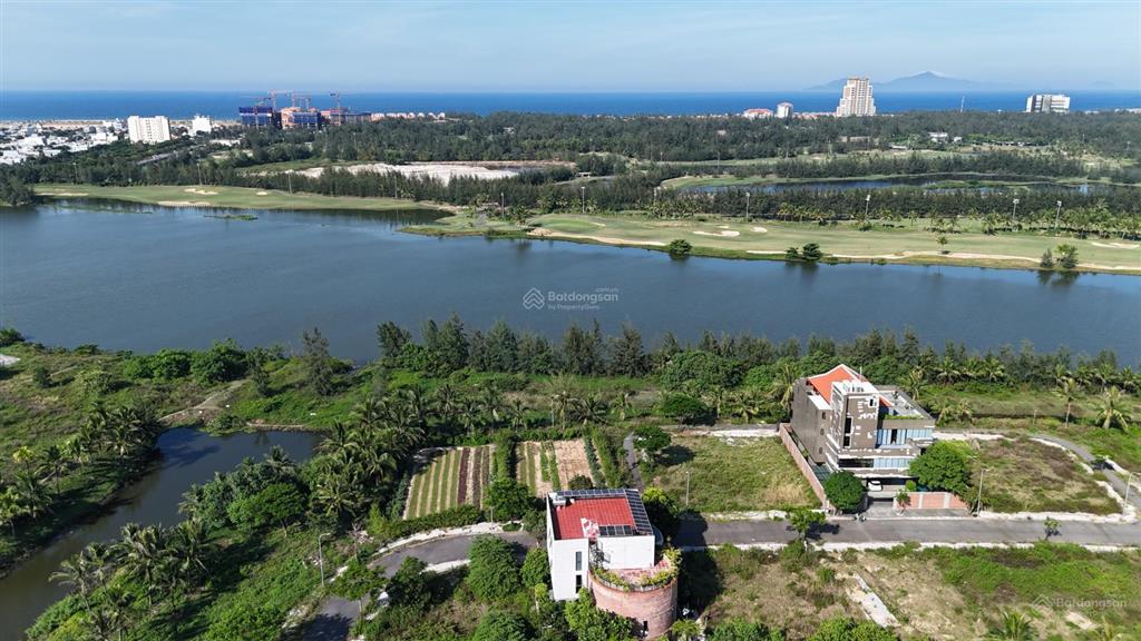 Bán lô góc 222m2 view sông, sân golf tuyệt đẹp khu đô thị fpt giá chỉ 12.2 tỷ