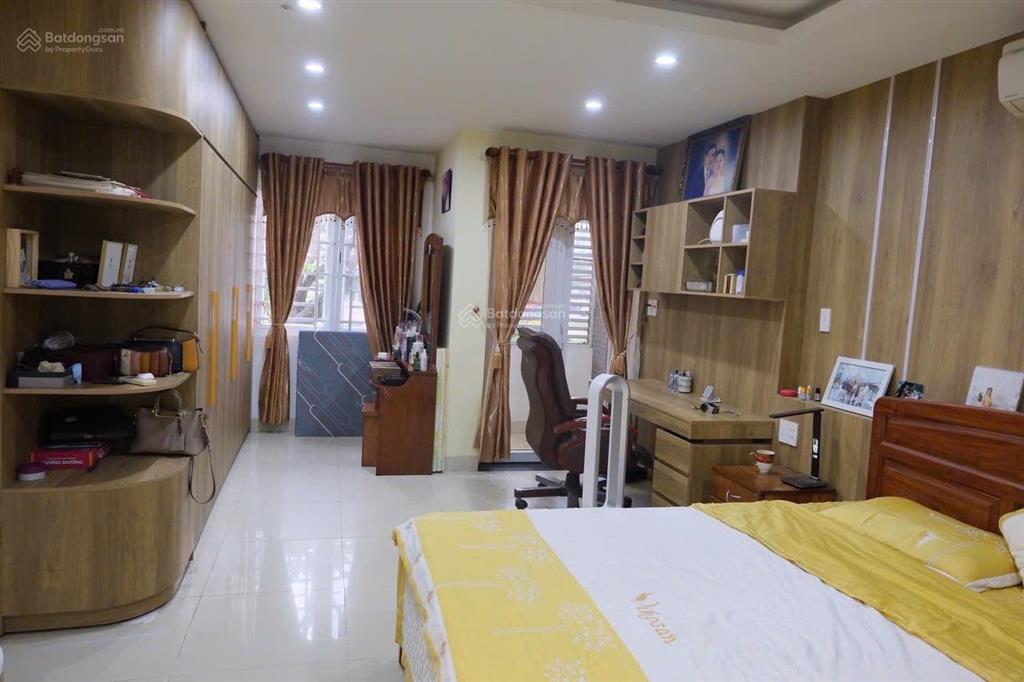 Cần bán nhà 3 tầng 2mt đường lương nhữ hộc hoà cường  đà nẵng. dt135m2, nhà đẹp, giá tốt