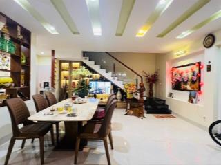 Cần bán nhà 3 tầng 2mt đường lương nhữ hộc hoà cường  đà nẵng. dt156m2, giá chỉ 2x tỷ