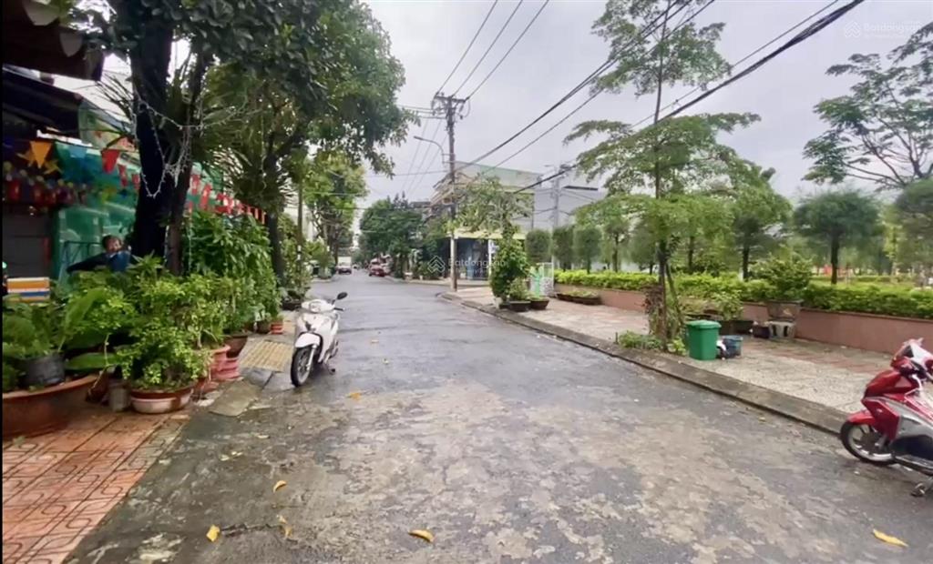 Bán cặp đất đường nguyễn duy sát đường xuân thuỷ đà nẵng. dt 225m2, giá chỉ 68tr/m2
