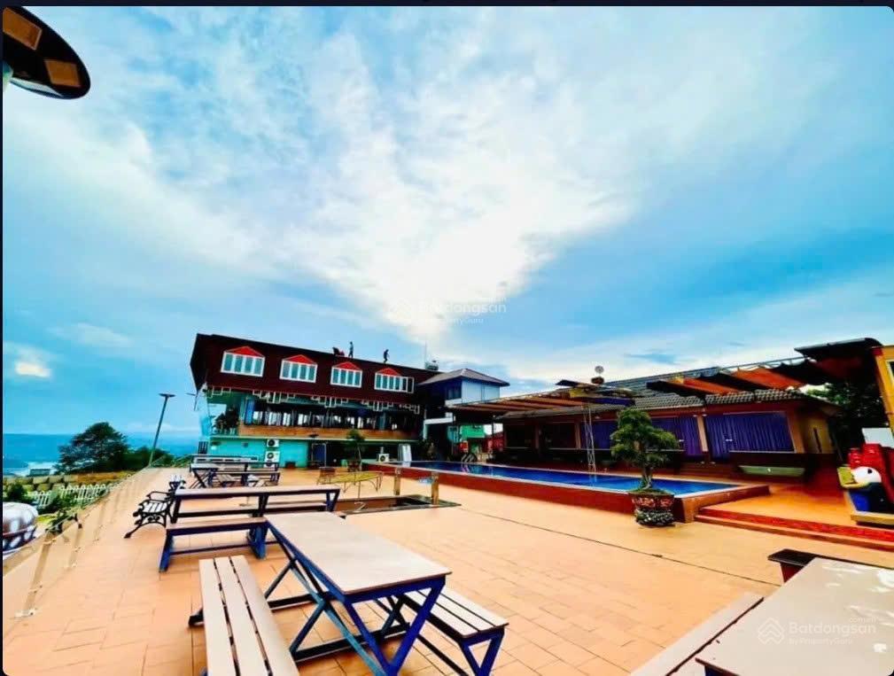 Đất mặt tiền ql28 trung tâm tà đùng  hơn 2.182m²  400m² đất ở