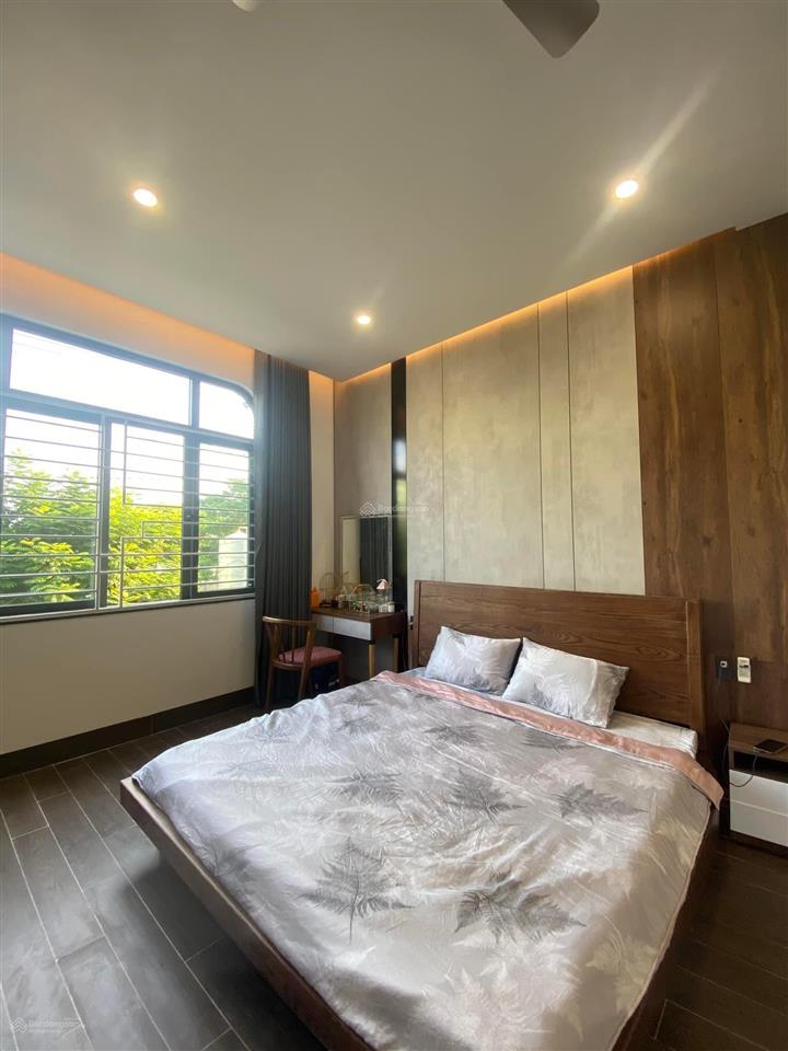 Chính chủ bán nhà 2 mặt tiền đường trần lê và cẩm nam