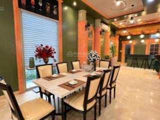 Cấn bán căn góc 2 mặt tiền 4 tầng tt hải châu  120m2  ngang 6m  full nội thất  dt 70tr  2x ty