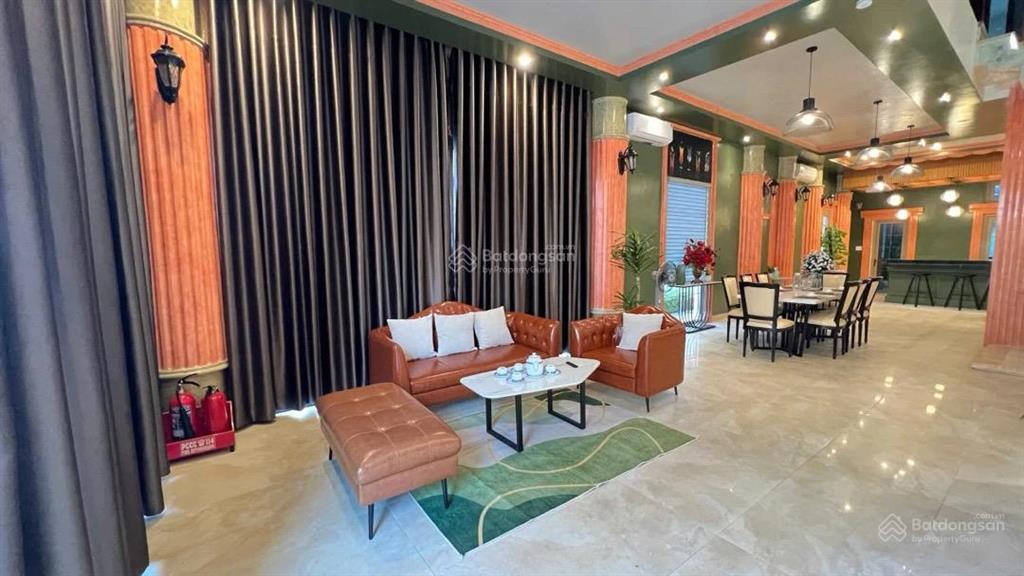 Cần bán căn góc 2 mặt tiền 4 tầng tt hải châu  120m2  ngang 6m  full nội thất  dt 70tr  25,xtỷ
