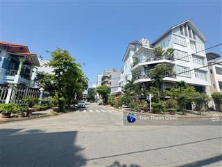 Bán 2 lô liền kề đẹp  kẹp ống 3 mặt thoáng  đường lê tấn toán  sơn trà  180m²  ngang 10m