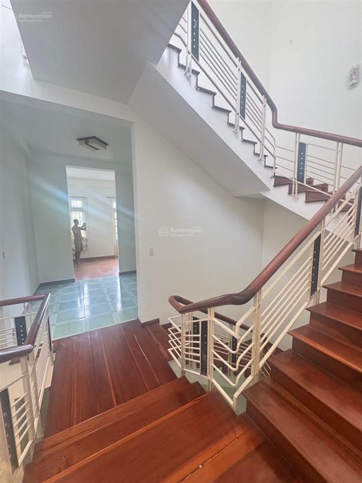 Sốc! giảm 2 tỷ  giá nhỉnh 10 tỷ nhà 3 tầng kinh doanh  đường 10m5 ngô tất tố  hải châu  88m2