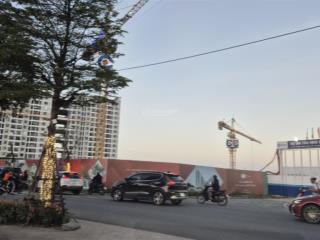 Lô đất 150m², đối diện công viên, ngay trường đh fpt. chỉ 5.6 tỷ