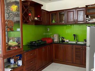 Cho thuê nguyên căn, nhà 3 tầng đường 7.5m  gần biển mỹ khê. giá 22 tr/tháng