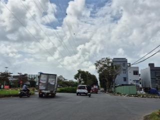 Cho thuê lâu dài. lô góc 29/3 + cẩm chánh 2 . vị trí kinh doanh, ngay trung tâm . sẵn nhà c4 nhỏ