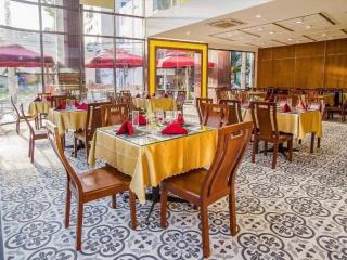 Siêu phẩm khách sạn 3* góc 2 mặt tiền khu phố biển mỹ khê. giá 1xx tỷ