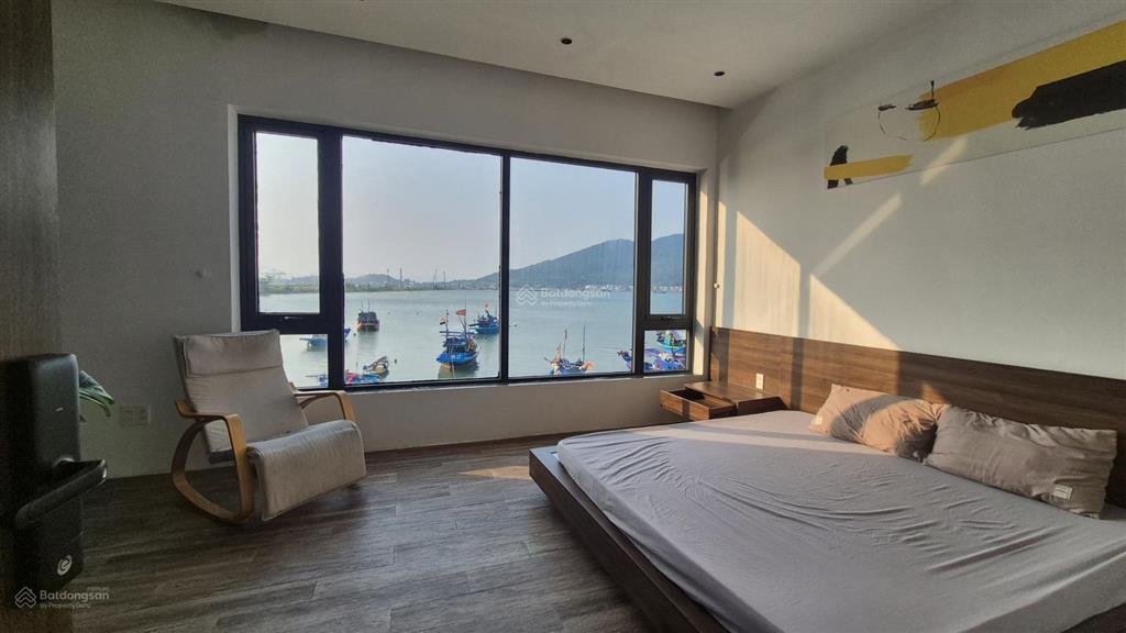 Sơn trà  villa 2 tầng view vịnh biển, full nội thất. cho thuê lâu dài