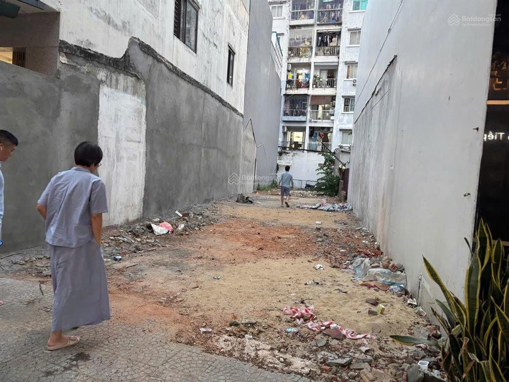 Trung tâm hải châu  lô đất rộng 165m, 2 mặt tiền trước sau. vị trí xây tòa căn hộ. giá siêu tốt