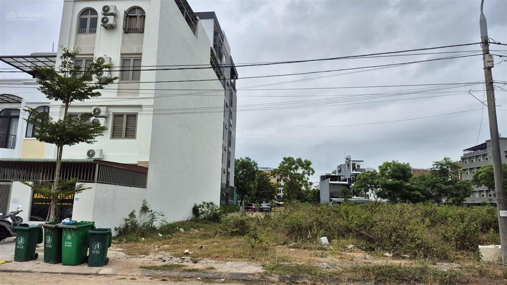1b , lô đất 150m², đối diện công viên  ngay sát trường đại học fpt. giá tốt nhất