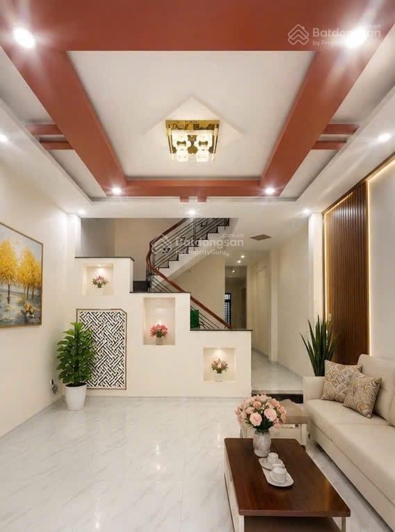 Hòa xuân, nhà 2 tầng  trục đường thông dài. giá tốt nhất 7.x tỷ